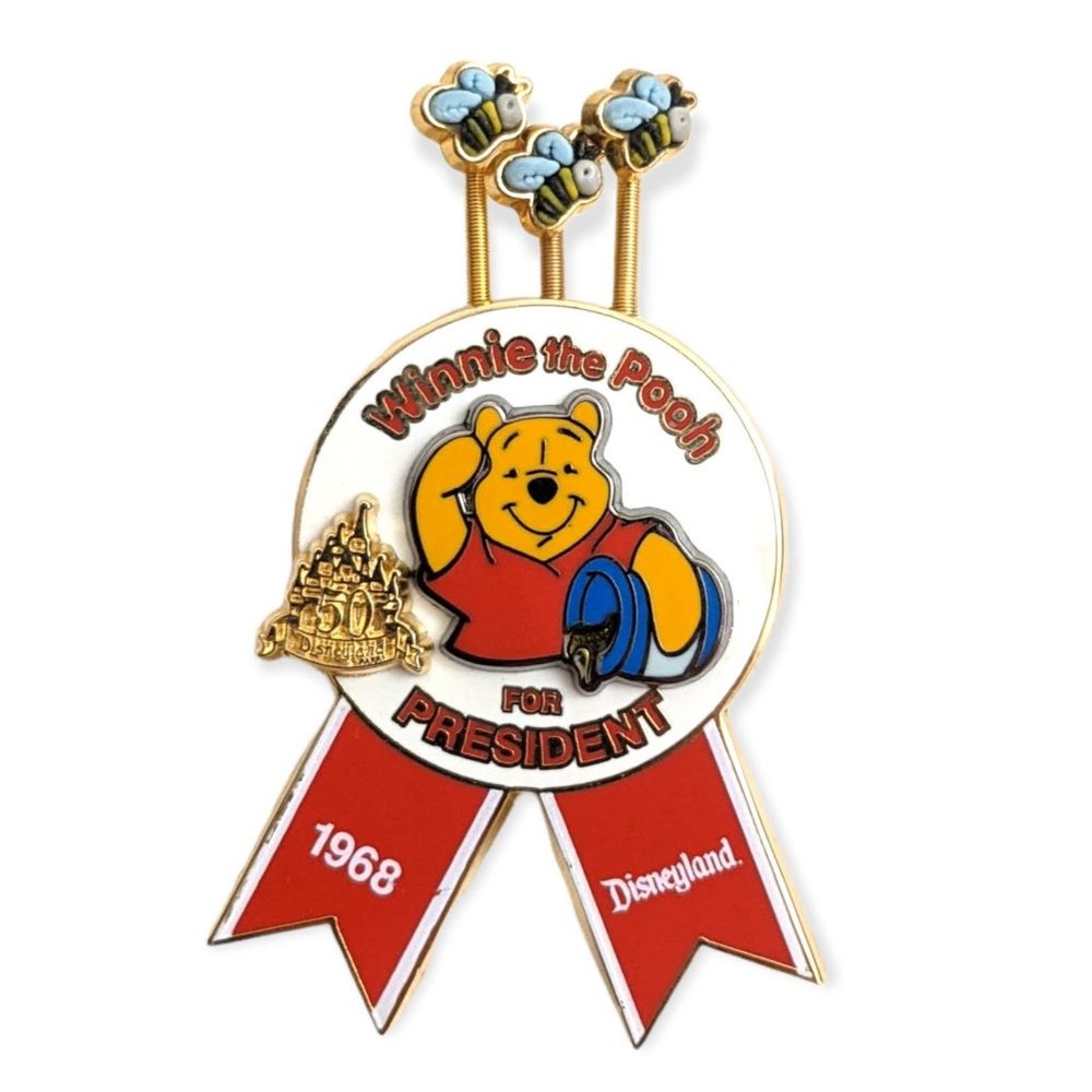 Winnie The Pooh Disney Ap Pin: Winnie The Pooh Fo… - image 1